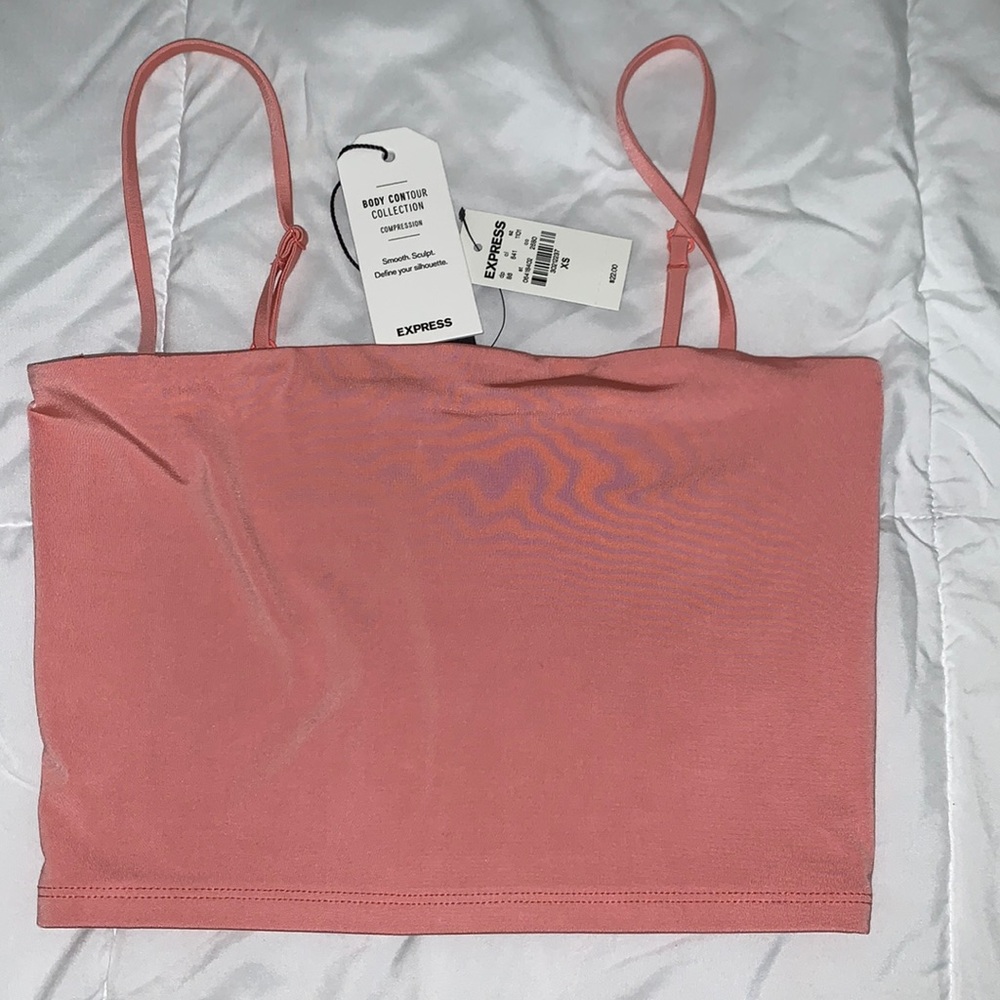 NWT Express body contour compression cropped tank top